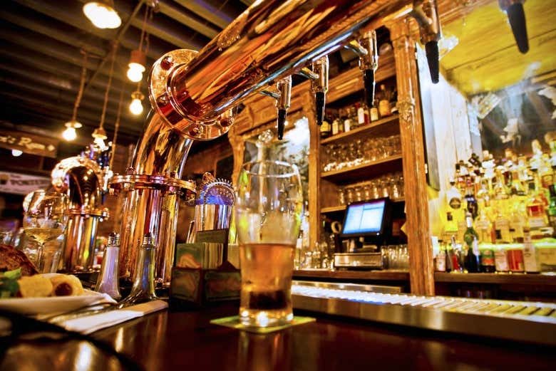 Barra de um pub de Londres