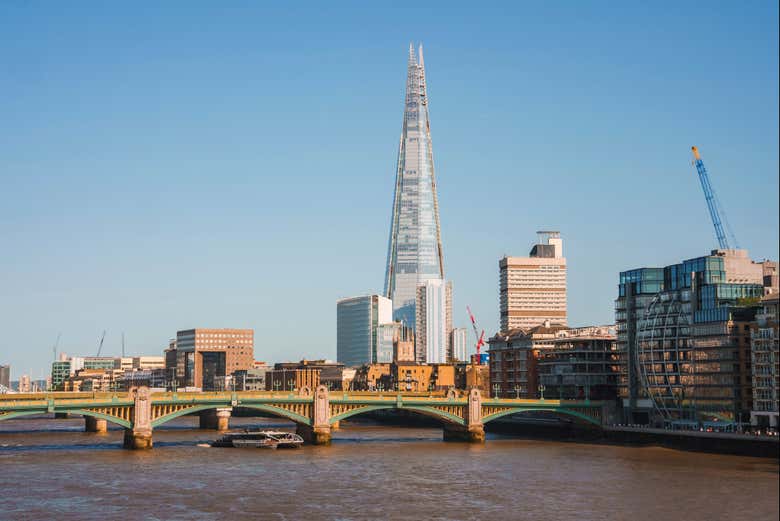 Vistas do The Shard e da ponte Southwark
