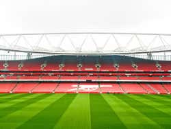 Interior do estádio Emirates de Londres