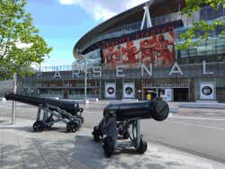 Canhões do estádio do Arsenal de Londres