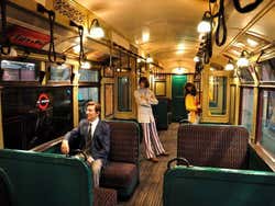 Antigo vagão de metrô no Museu do Transporte de Londres