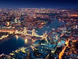 Vistas de Londres ao anoitecer do The Shard